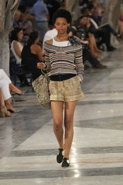 Look 40